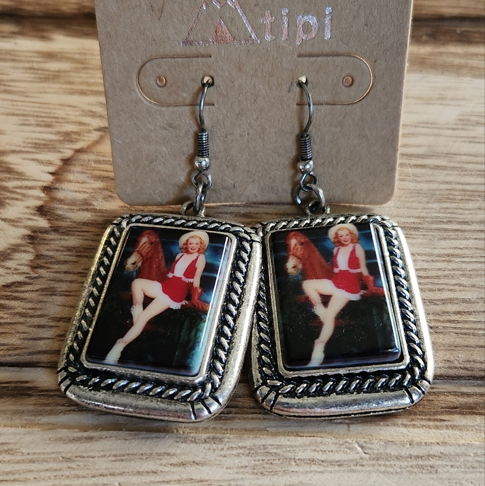 Dale Evans earrings